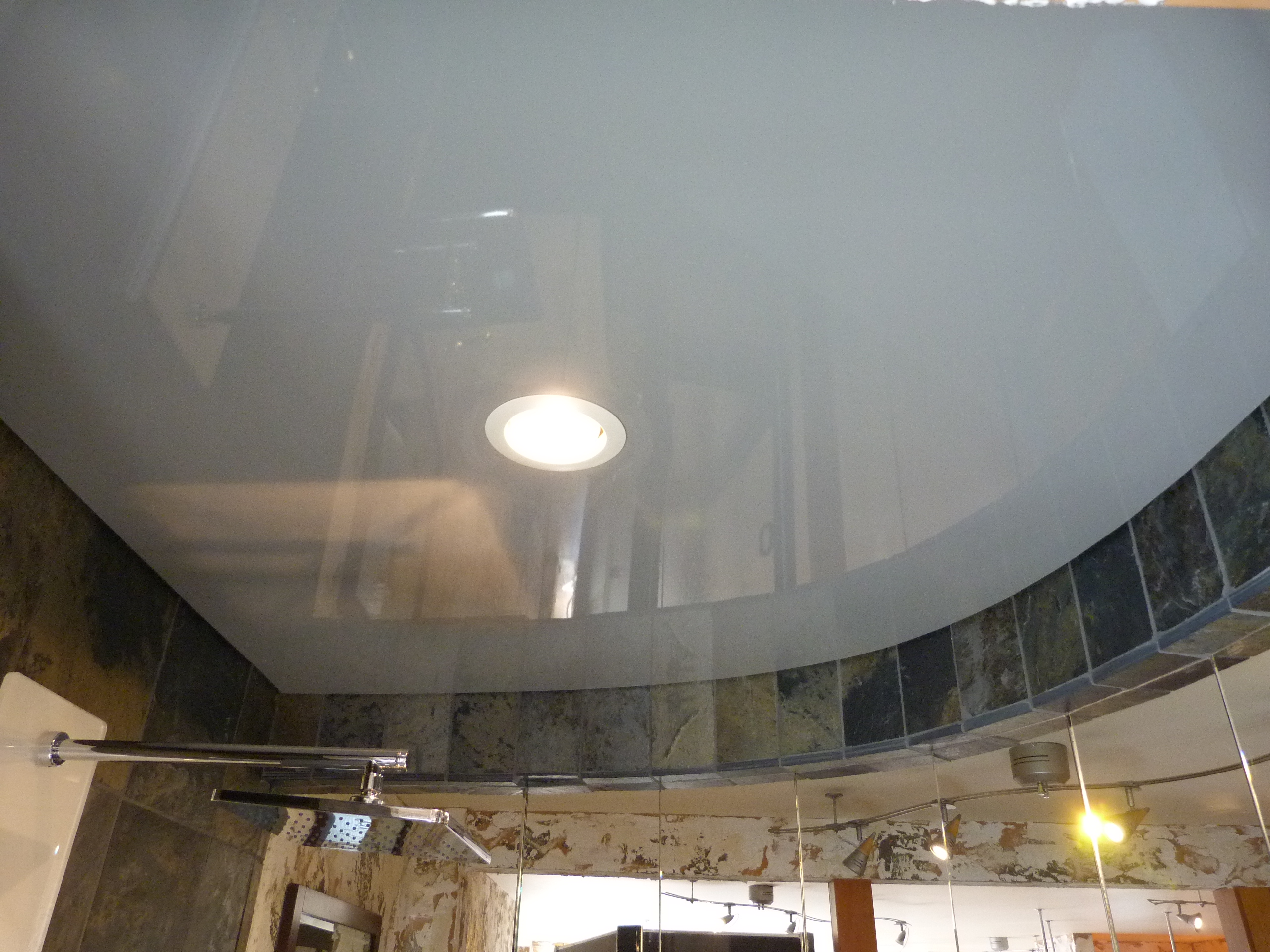 1504 BBD curved shower